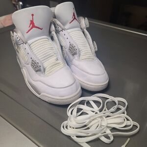 Air Jordan 4 Retro